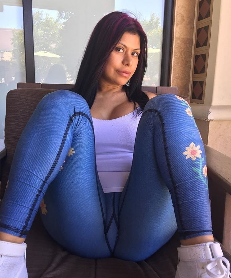 El banco de pajas de la colección milf
 #105519826