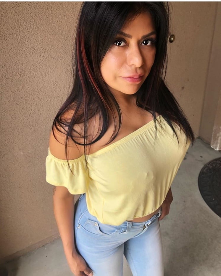 El banco de pajas de la colección milf
 #105519991