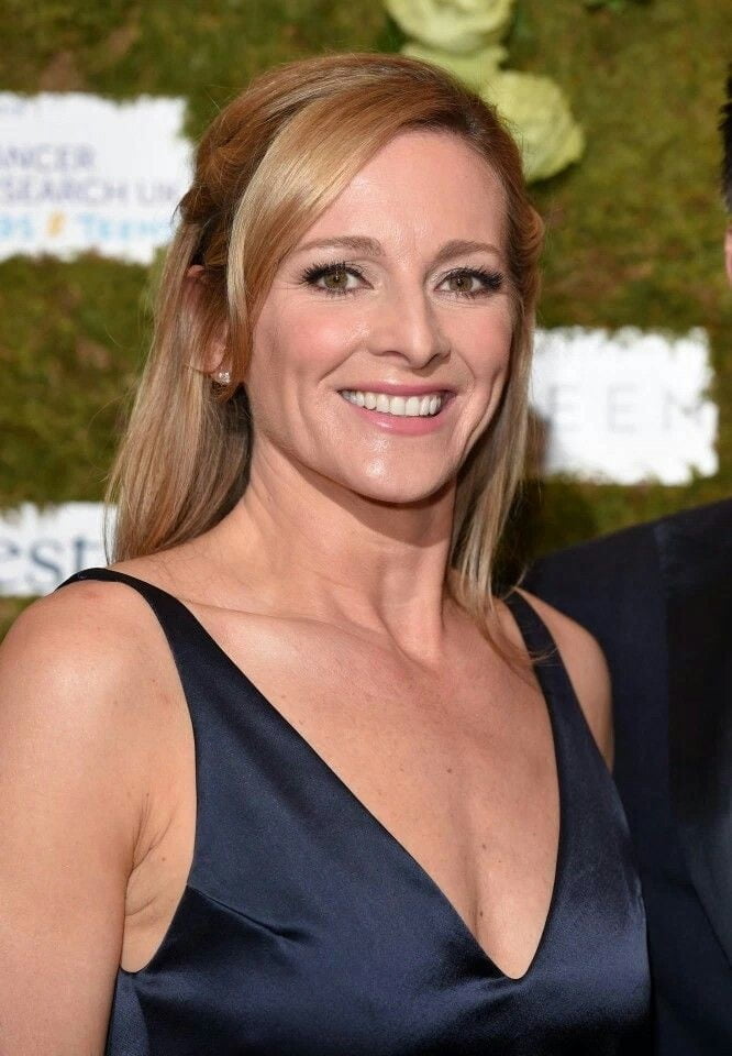 El banco de pajas de la colección milf
 #105520075