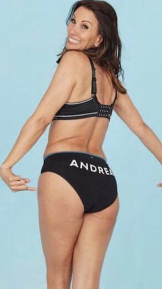 El banco de pajas de la colección milf
 #105520257