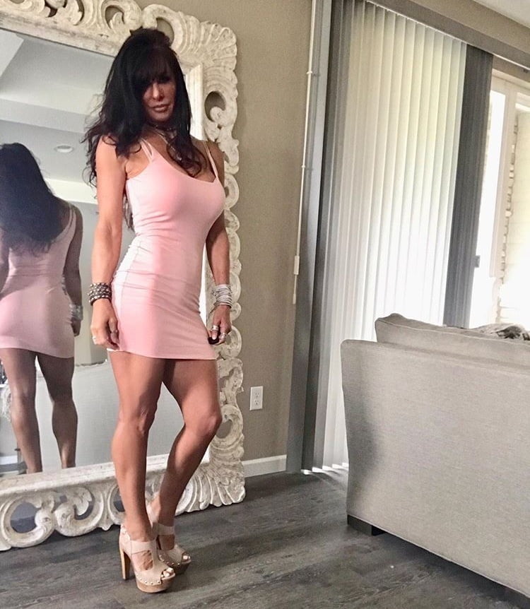 El banco de pajas de la colección milf
 #105520310