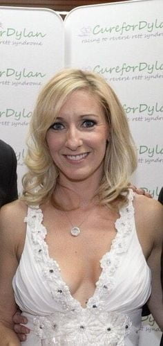 El banco de pajas de la colección milf
 #105520499