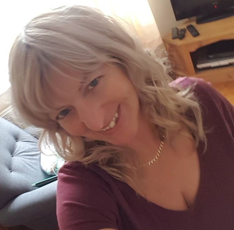 El banco de pajas de la colección milf
 #105521246