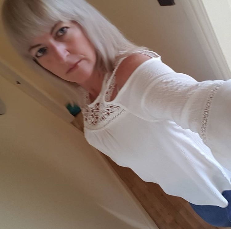 El banco de pajas de la colección milf
 #105521257