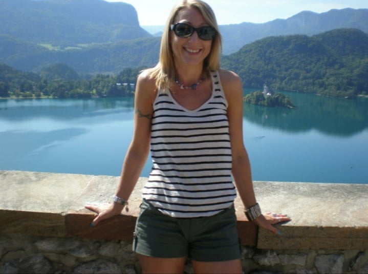 El banco de pajas de la colección milf
 #105521352