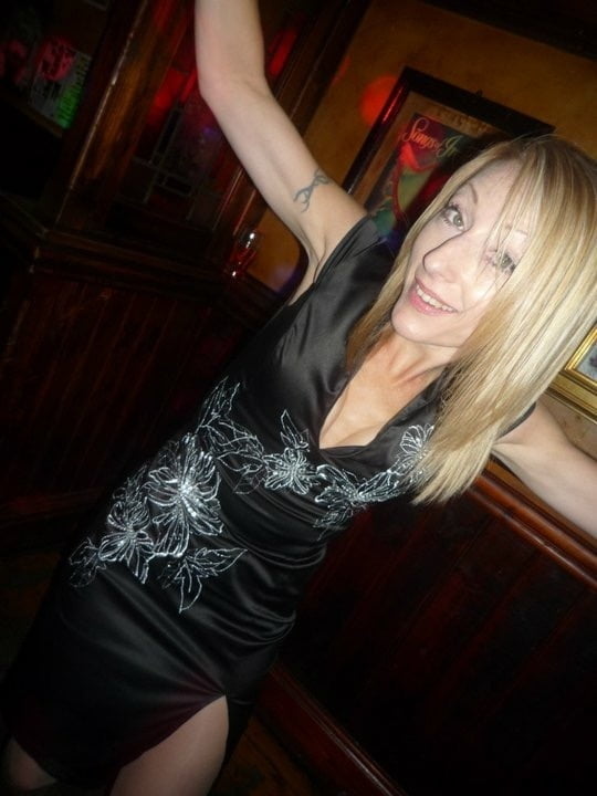 El banco de pajas de la colección milf
 #105521354