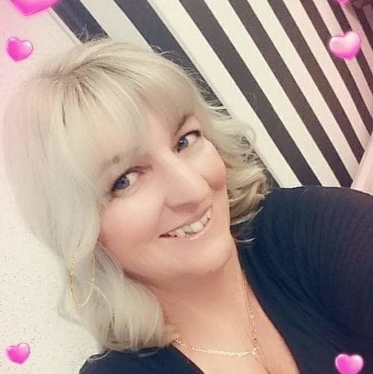 El banco de pajas de la colección milf
 #105521459