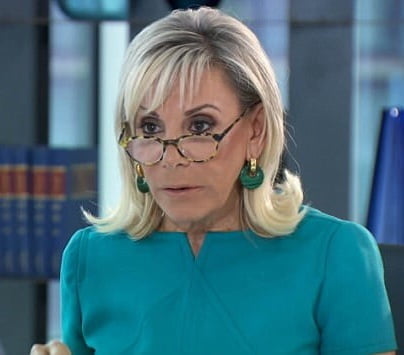 El banco de pajas de la colección milf
 #105521751