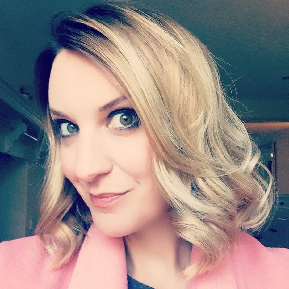 El banco de pajas de la colección milf
 #105522231