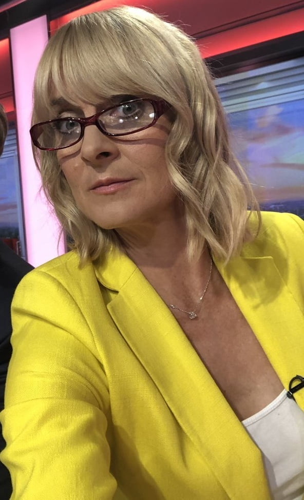 El banco de pajas de la colección milf
 #105522446