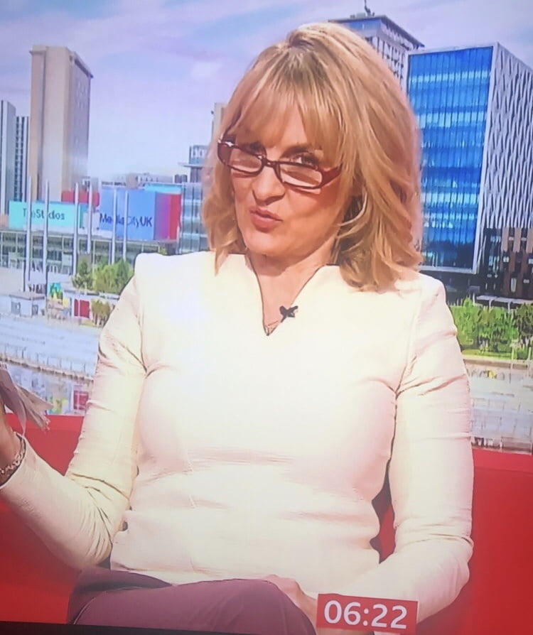 El banco de pajas de la colección milf
 #105522584