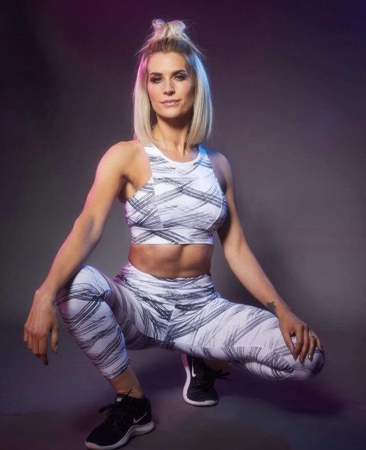 El banco de pajas de la colección milf
 #105522648