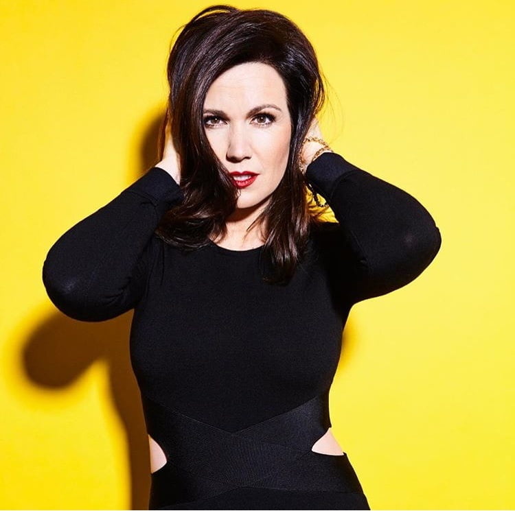 El banco de pajas de la colección milf
 #105522761