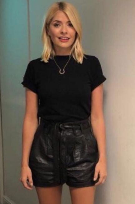 El banco de pajas de la colección milf
 #105522808