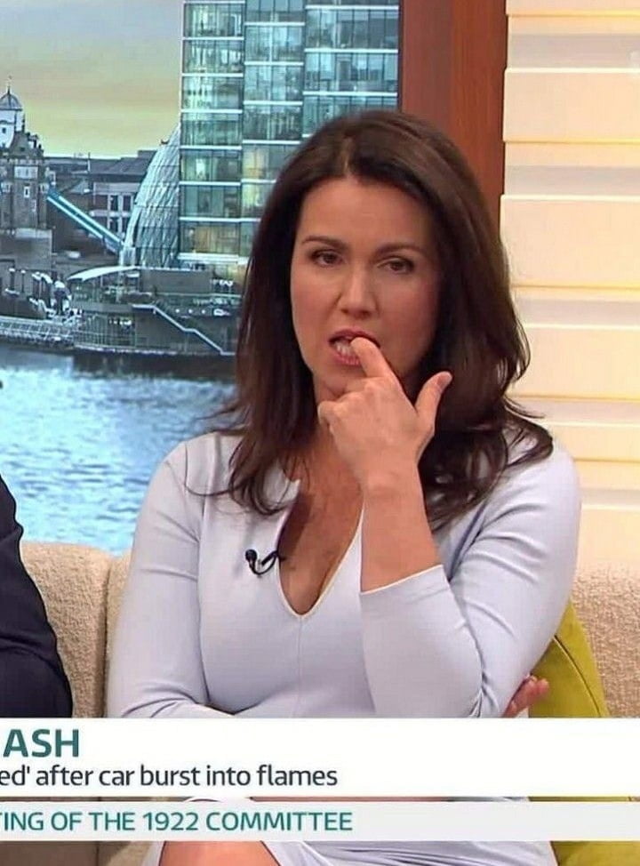 El banco de pajas de la colección milf
 #105522830