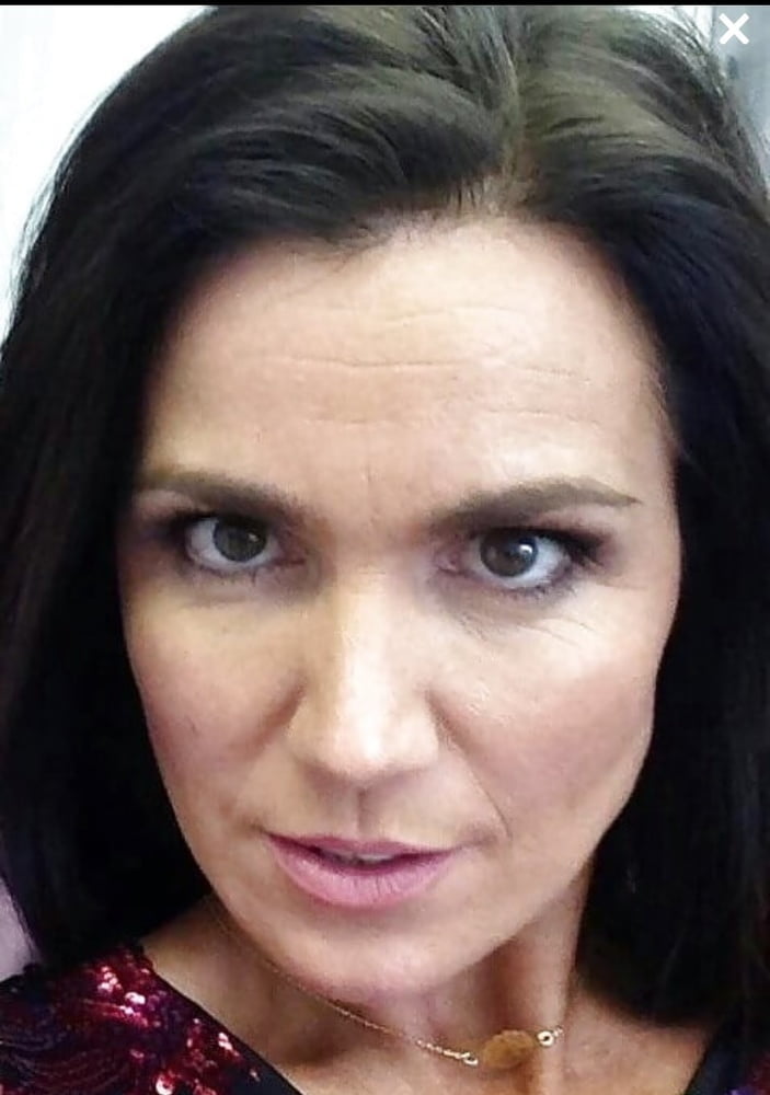 El banco de pajas de la colección milf
 #105522849