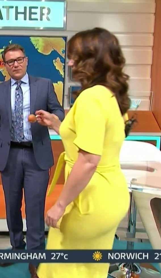 El banco de pajas de la colección milf
 #105523085