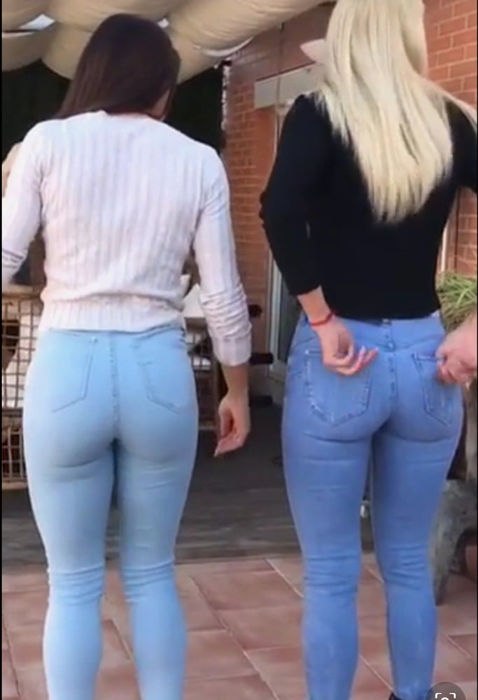 もっと素敵なタイトパンツ
 #99426969