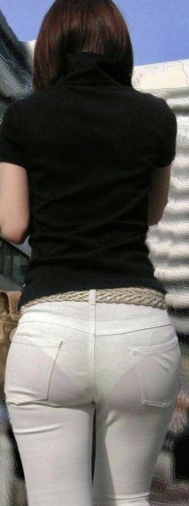 もっと素敵なタイトパンツ
 #99427067