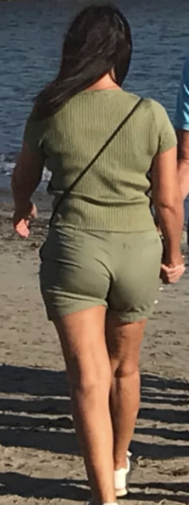 もっと素敵なタイトパンツ
 #99427103