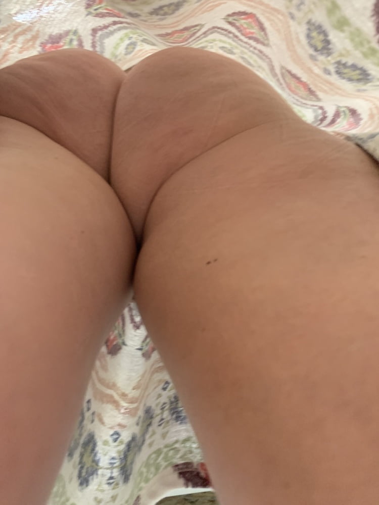 Upskirt ohne Schlüpfer?
 #93798916