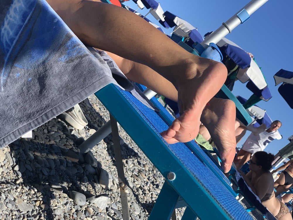 Piedi caldi della spiaggia
 #87454556