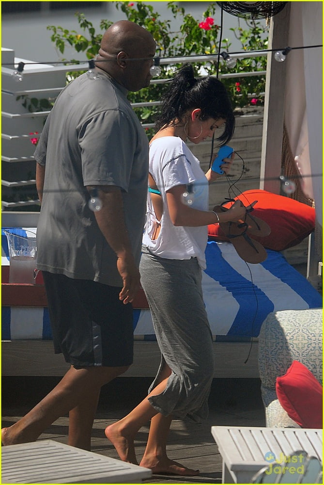 selena gomez feet #106057688