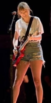 Taylor Swift Legs 3 #104804538