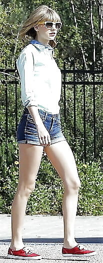 Taylor Swift Legs 3 #104805335