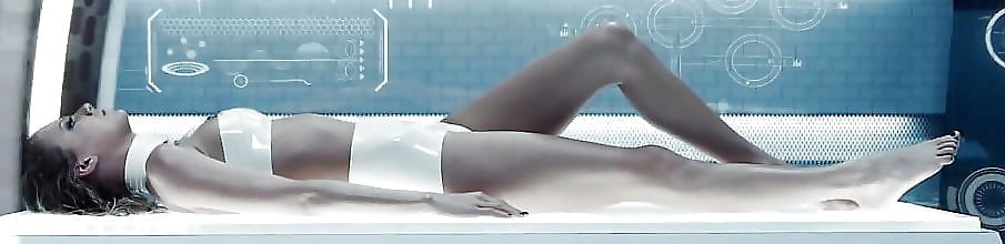 Taylor Swift Legs 3 #104805645
