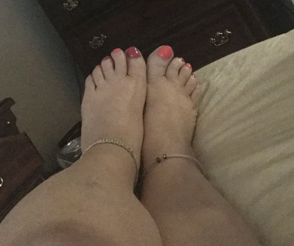 Cute toes for the summer #103783383