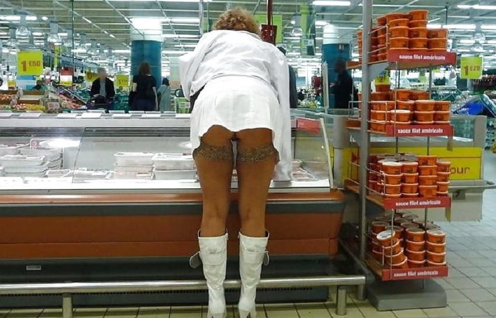 Moms showing great views of their rear&#039;s #92473811