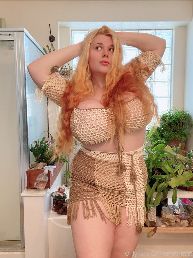 Sexy Massive Tits Cosplay Girl Penny Underbust #105697559