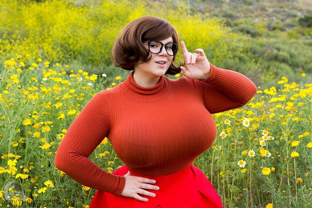 Sexy Massive Tits Cosplay Girl Penny Underbust #105697826