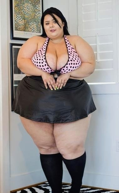 ぽっちゃり、ふっくら、おデブちゃん 2
 #82079132