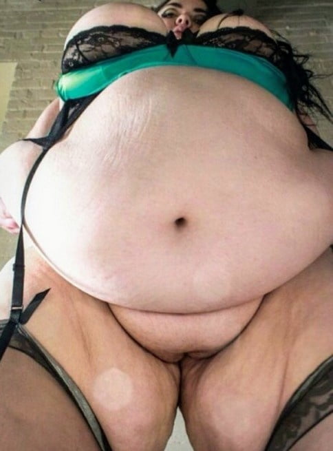 ぽっちゃり、ふっくら、おデブちゃん 2
 #82079146