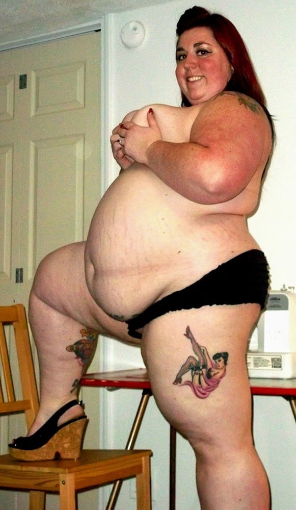 ぽっちゃり、ふっくら、おデブちゃん 2
 #82079755