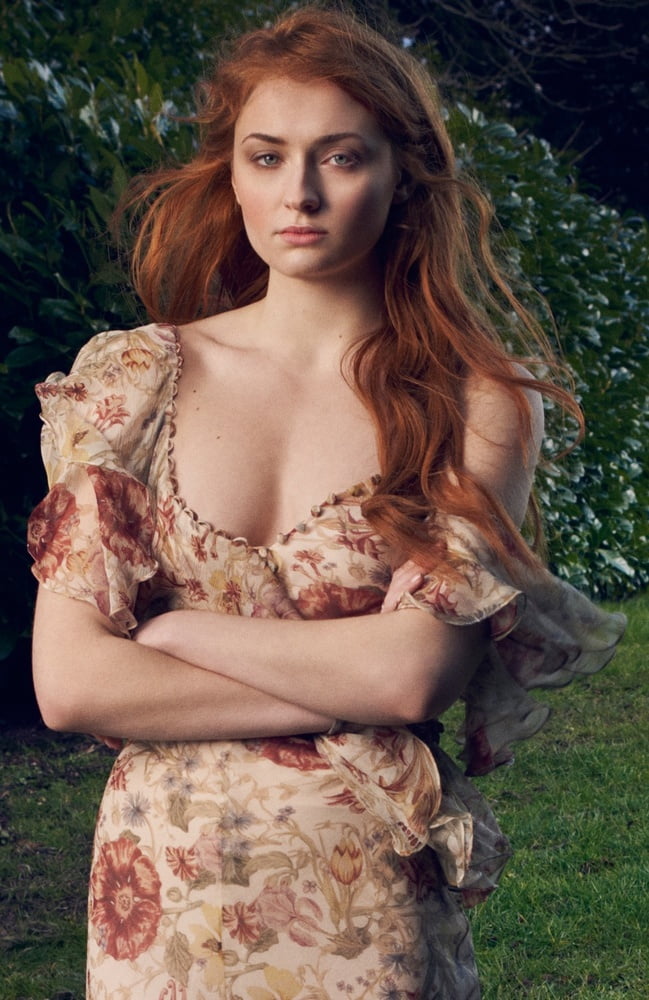 Sophie turner bilder
 #100812111