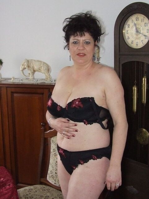 Mayor y caliente 256 (striptease)
 #87395683