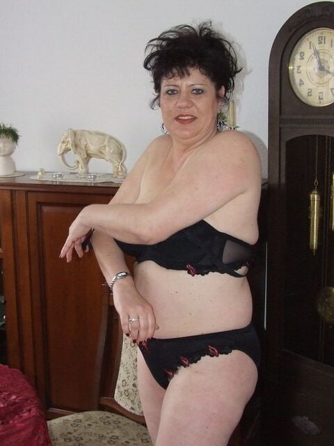 Mayor y caliente 256 (striptease)
 #87395684