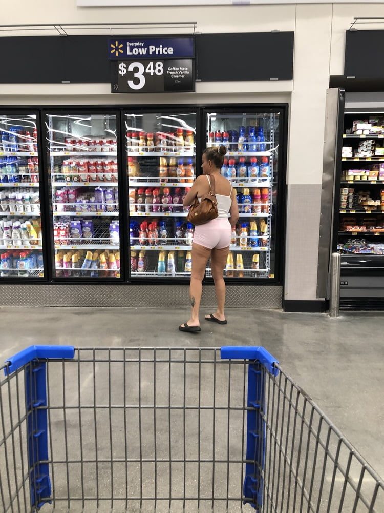 Leslie Walmart posing cellulite saggy tits long nipples pt 1 #97698902