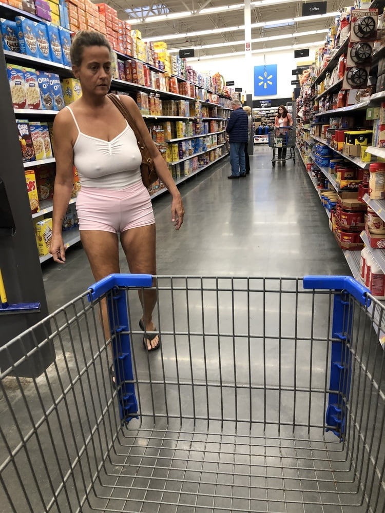 Leslie Walmart posing cellulite saggy tits long nipples pt 1 #97698906