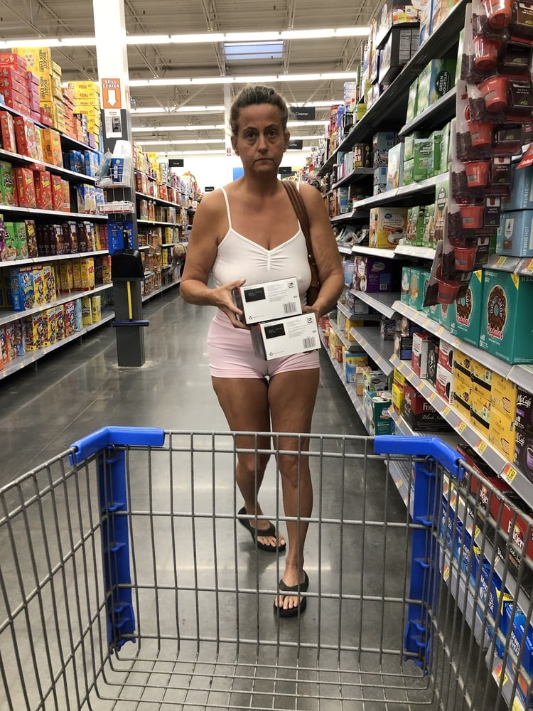 Leslie Walmart posing cellulite saggy tits long nipples pt 1 #97698945