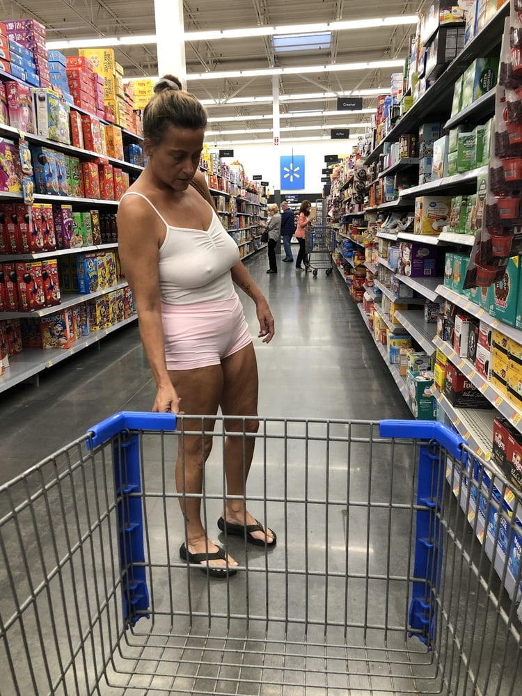 Leslie Walmart posing cellulite saggy tits long nipples pt 1 #97698947