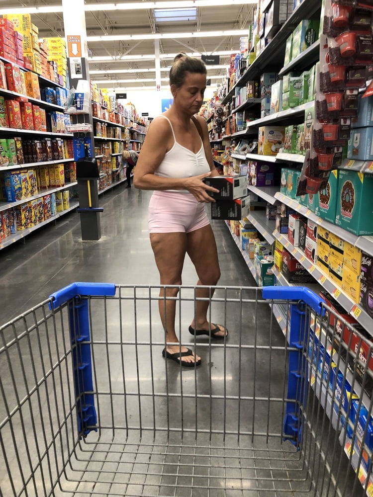 Leslie Walmart posing cellulite saggy tits long nipples pt 1 #97699013