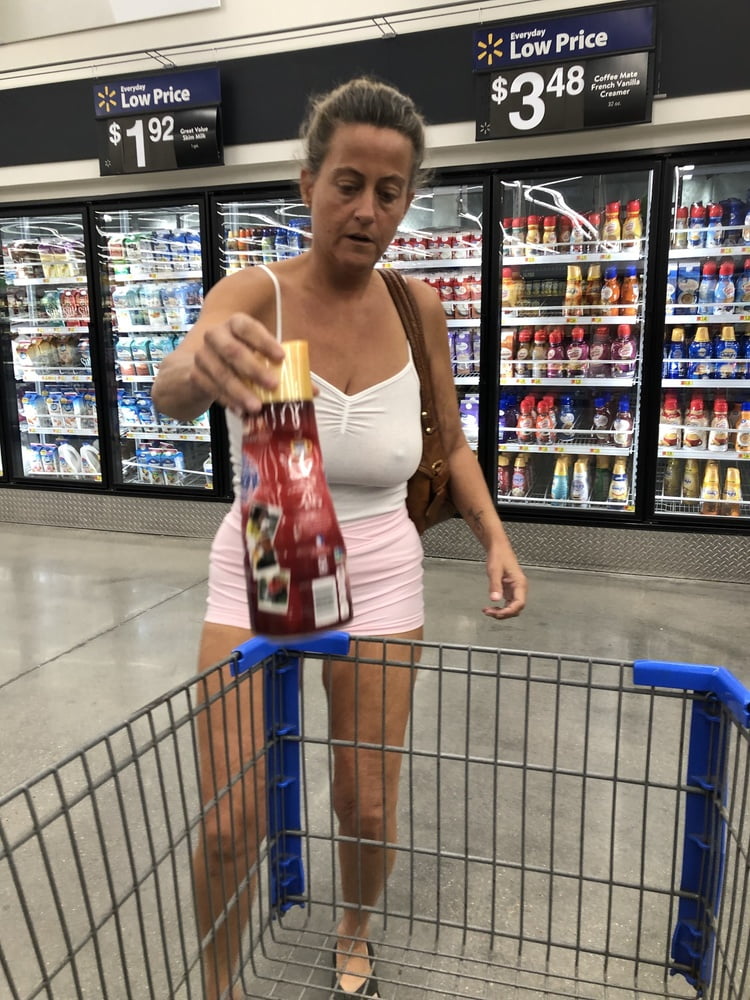 Leslie Walmart posing cellulite saggy tits long nipples pt 1 #97699064
