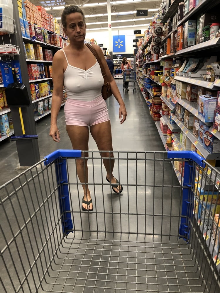 Leslie Walmart posing cellulite saggy tits long nipples pt 1 #97699093
