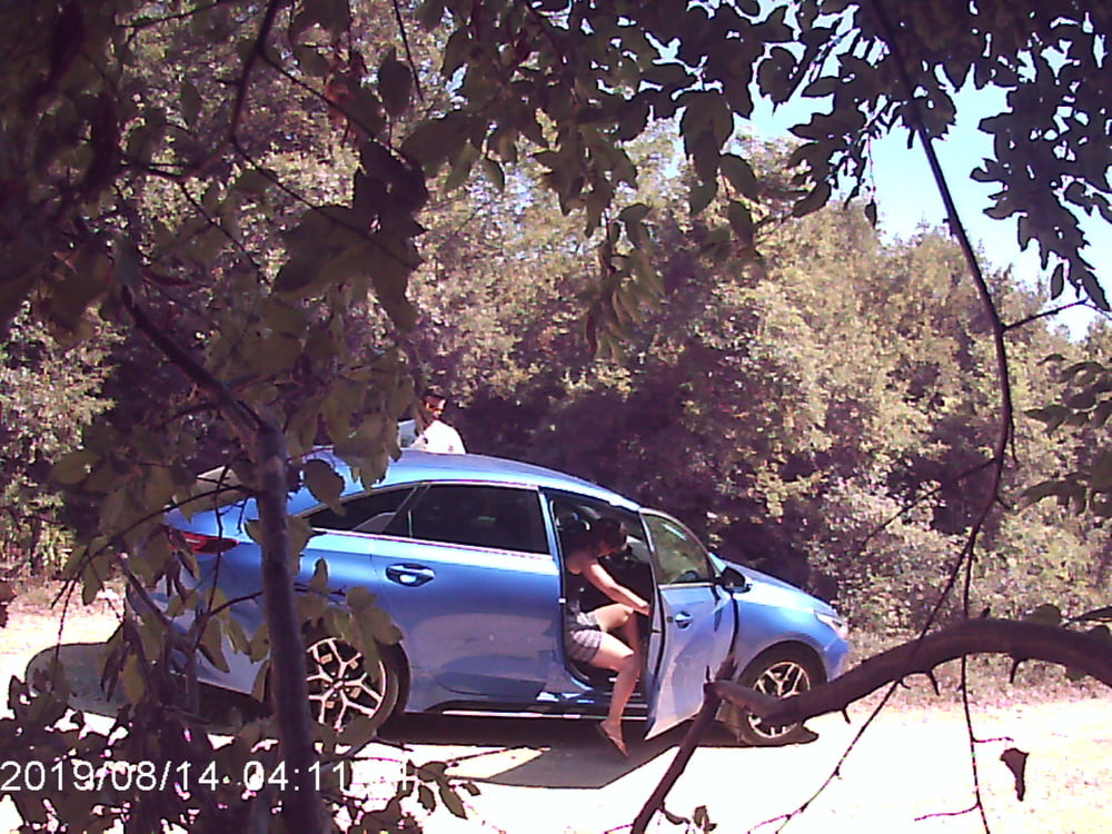 Meando en la naturaleza cámara oculta
 #81373702