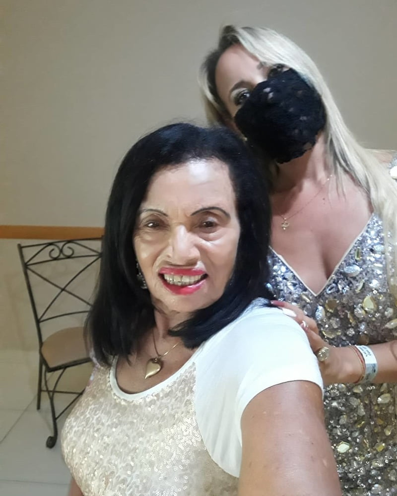 Amateur heiße blonde Latina Milf Tänzerin Schlampe
 #90354918