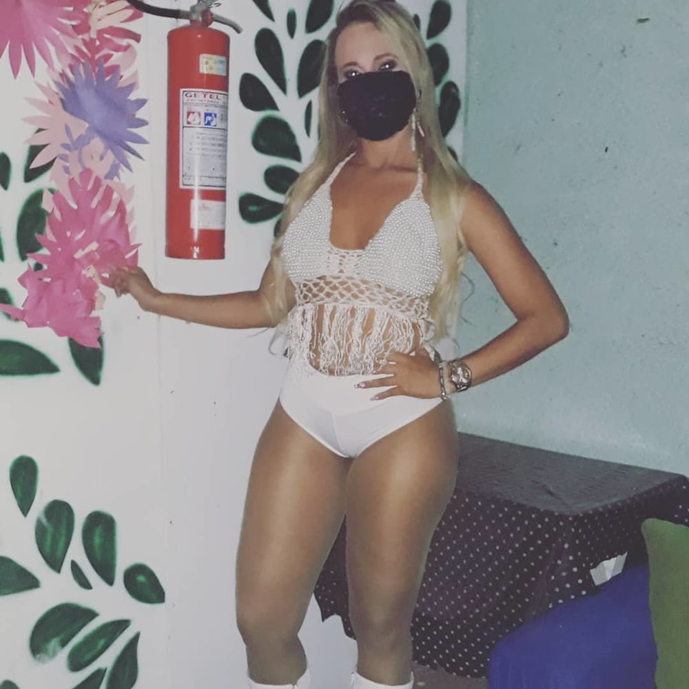 Amateur Hot Blonde Latina MILF Dancer Slut #90355088